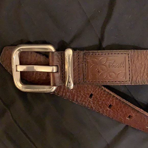 ๐ค FOSSIL Genuine Leather Belt ๐ค - Picture 3 of 4